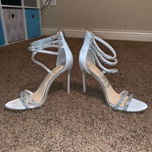 Jessica Simpson Women’s Jamalee Heeled Sandal